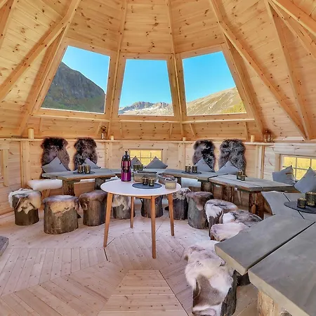 Luxury tent Camp North Tour Tromso